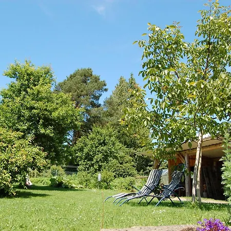 Holiday home Comfortable With Garden