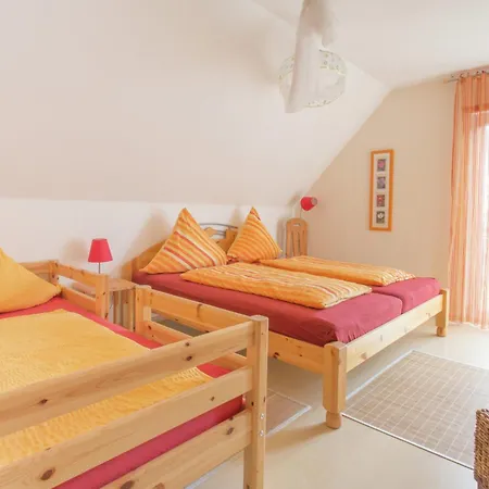 Comfortable With Garden Holiday home